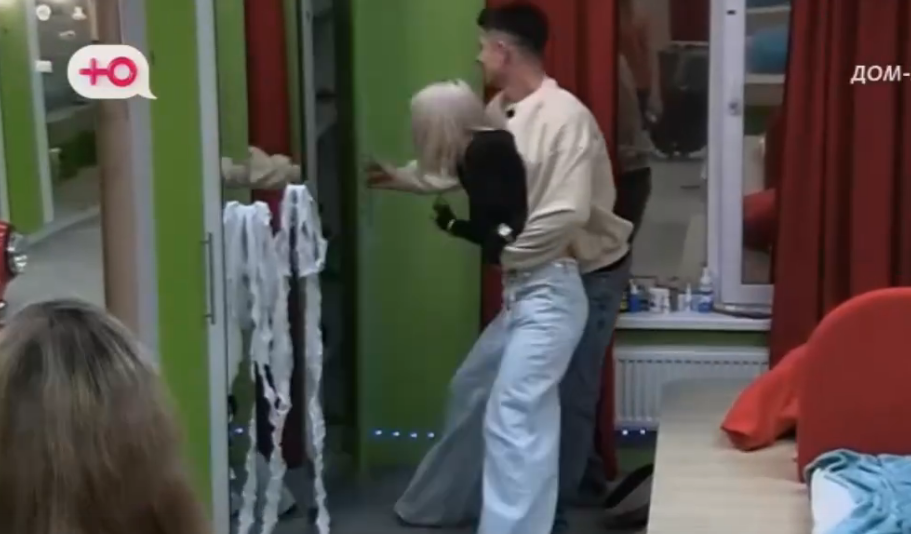 Элина Рахимова требует ограничить интим за проектом Никиты Гуранды