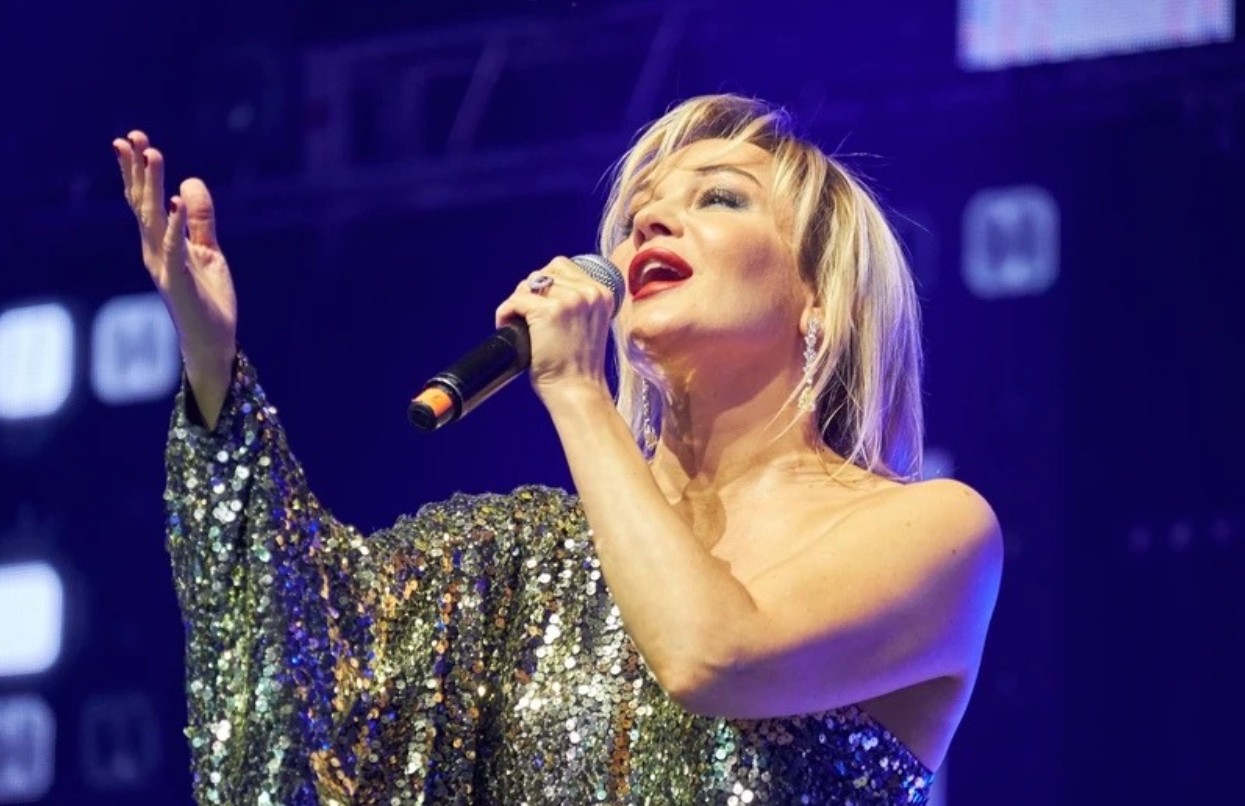 Татьяна Буланова пожаловалась на бывших танцоров