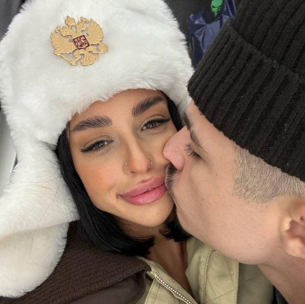 Никита Гуранда выбрал новую девушку Дарью, а не друзей с Поляны