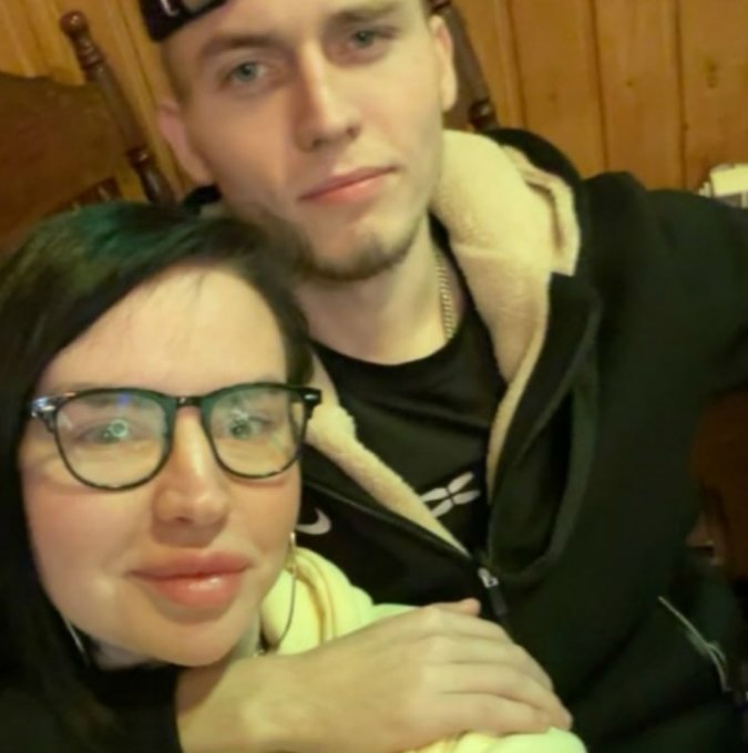 Саша Черно улетела из Новосибирска от жениха со скандалом