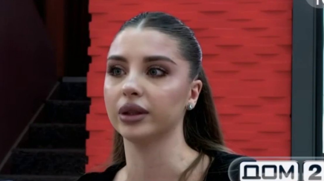 Катя Квашникова объяснила, почему не улетает в Таиланд