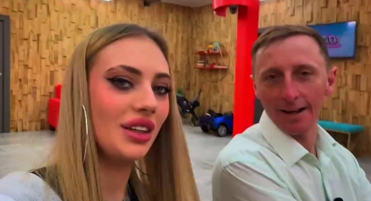 Альберт Гракович ждёт отдачи от Ксении Карповой Альберт Гракович ждёт отдачи от Ксении Карповой