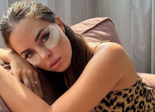 Юлия Ефременкова продает квартиру своей мамы