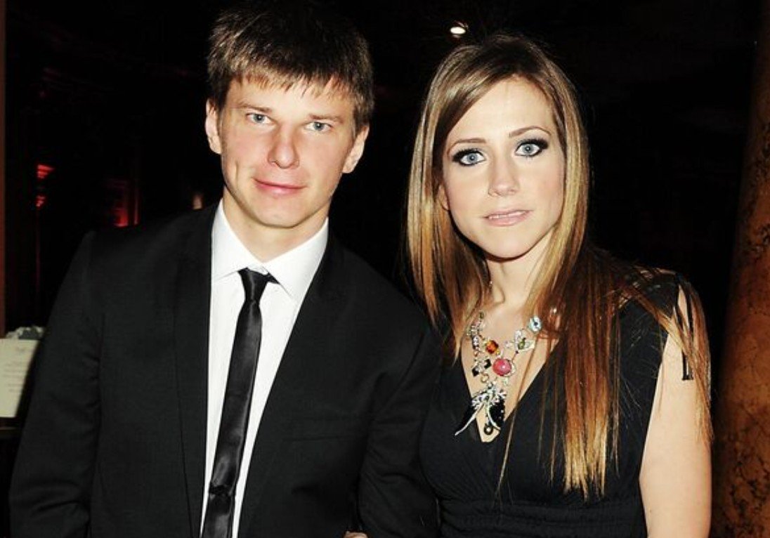 Андрей Аршавин выиграл суд у Юлии Барановской