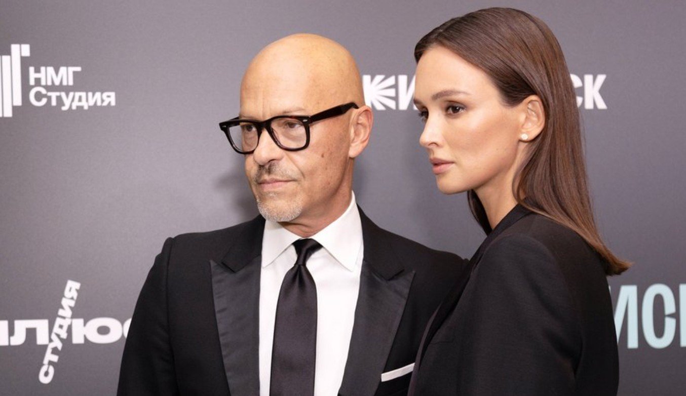 В Сети появились слухи о появлении в жизни Бондарчука новой возлюбленной В Сети появились слухи о появлении в жизни Бондарчука новой возлюбленной