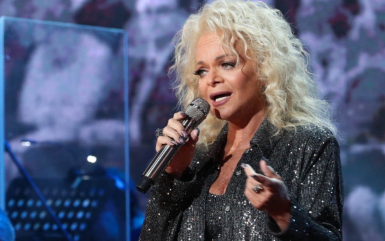 Юбилейный концерт Ларисы Долиной заменили выступлением другого артиста