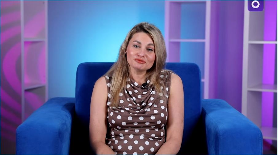 Вероника Гракович считает, что ей завидует Элина Рахимова, оставшаяся в одиночестве Вероника Гракович считает, что ей завидует Элина Рахимова, оставшаяся в одиночестве