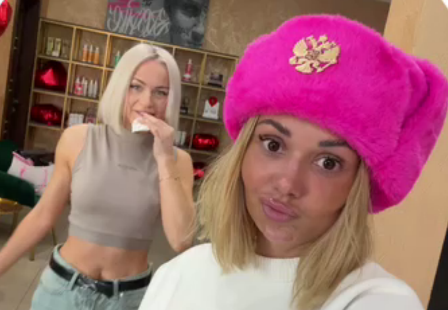 Елене Тепловодской не удалось скрыться от Элины Рахимовой Елене Тепловодской не удалось скрыться от Элины Рахимовой