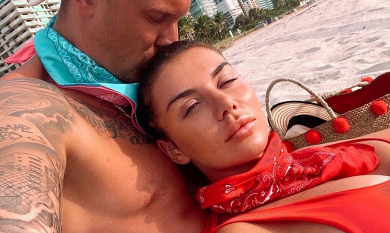 Анну Седокову ждут в суд по рассмотрению дела об имуществе бывшего мужа Анну Седокову ждут в суд по рассмотрению дела об имуществе бывшего мужа