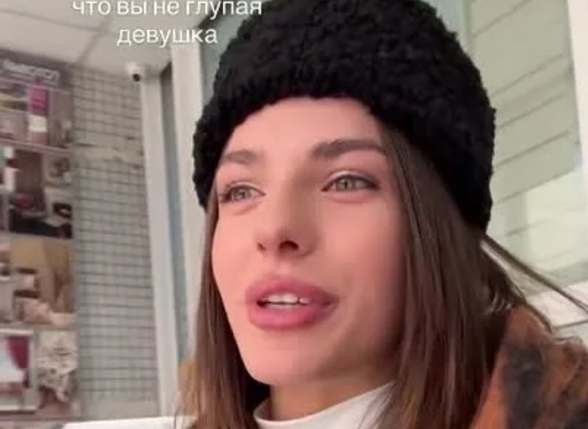 Илья Яббаров общается с Миланой Коломеец, пока Тепловодская развлекается с подругами