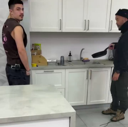 Элина Рахимова устроила проверку в доме Никиты Гуранды