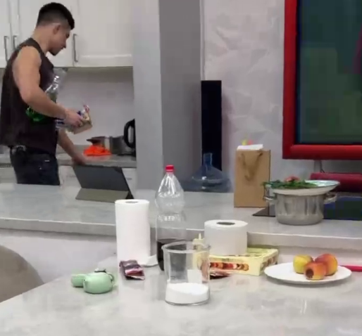 Элина Рахимова устроила проверку в доме Никиты Гуранды