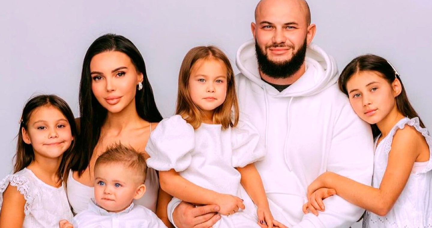 Оксана Самойлова ответила на вопрос о месте проживания детей после развода Оксана Самойлова ответила на вопрос о месте проживания детей после развода