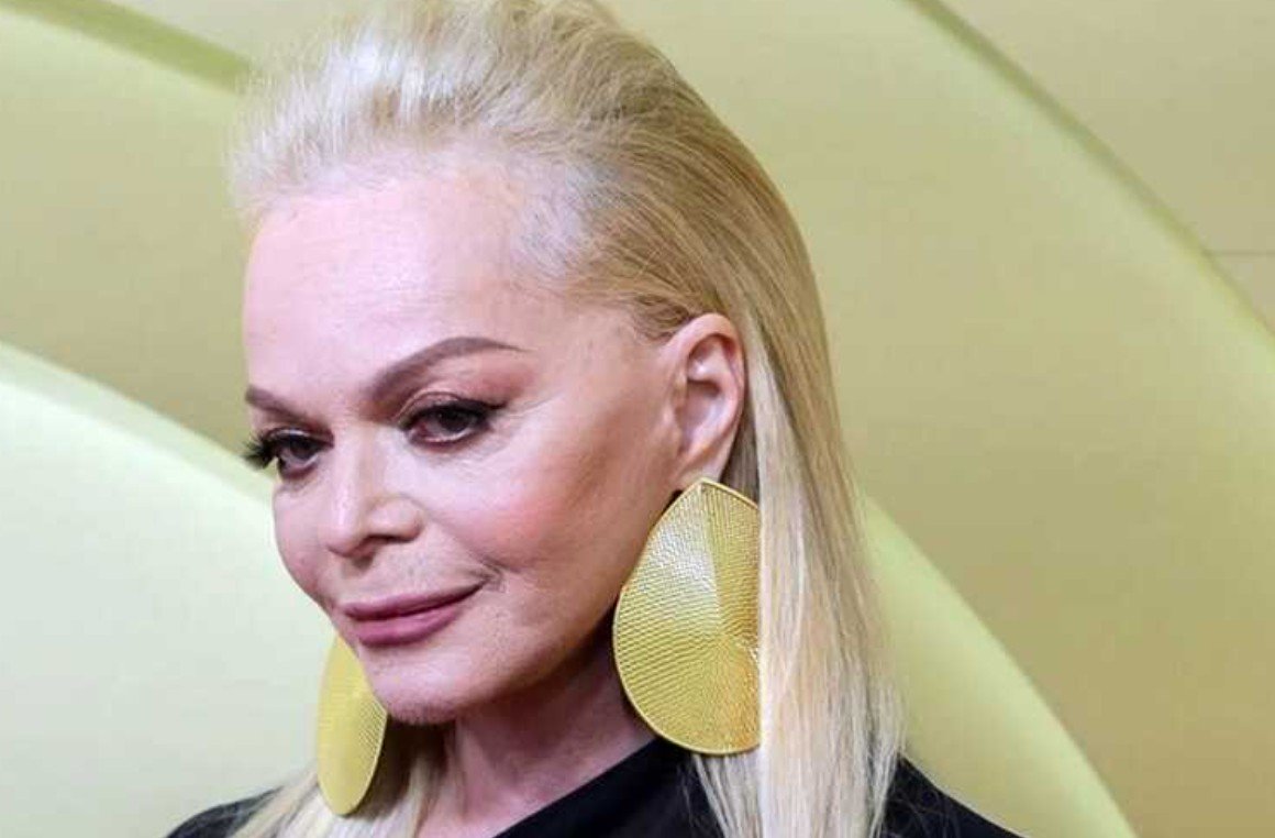 Лариса Долина снова стала жертвой мошенников Лариса Долина снова стала жертвой мошенников