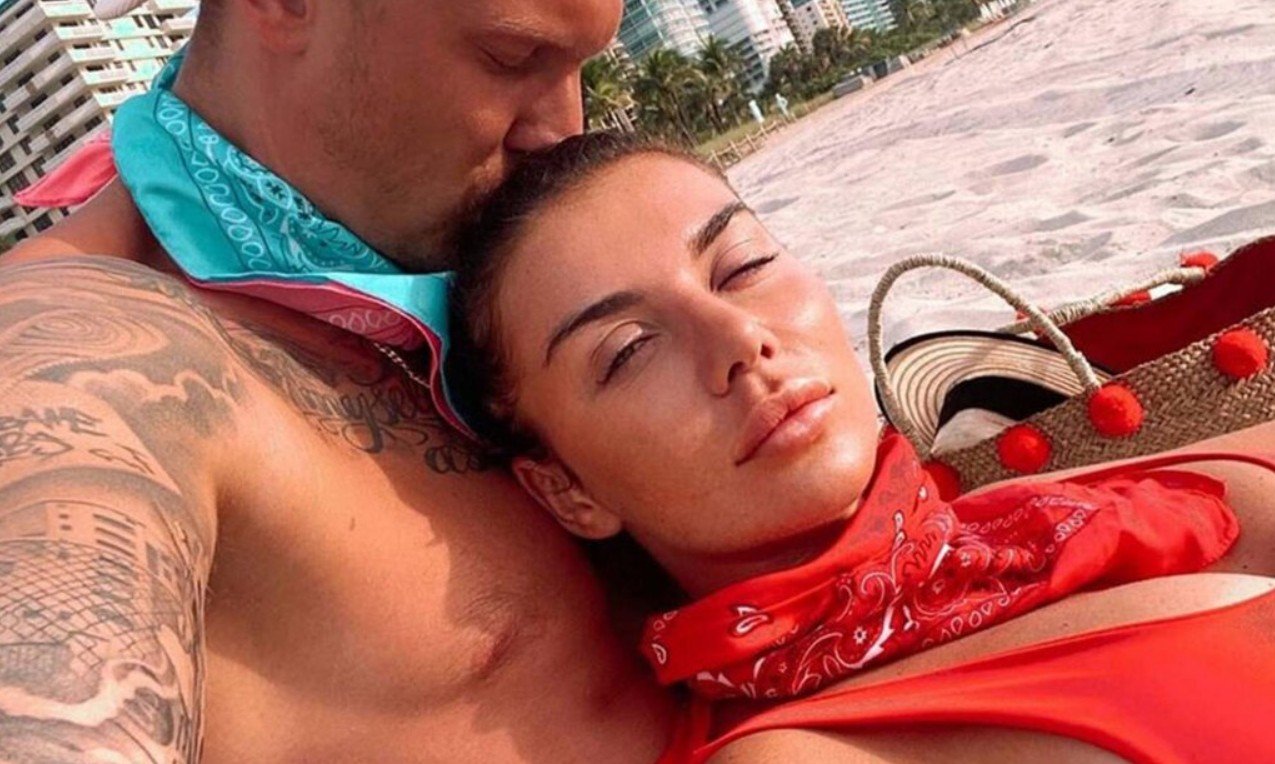 Анну Седокову ждут в суд по рассмотрению дела об имуществе бывшего мужа Анну Седокову ждут в суд по рассмотрению дела об имуществе бывшего мужа