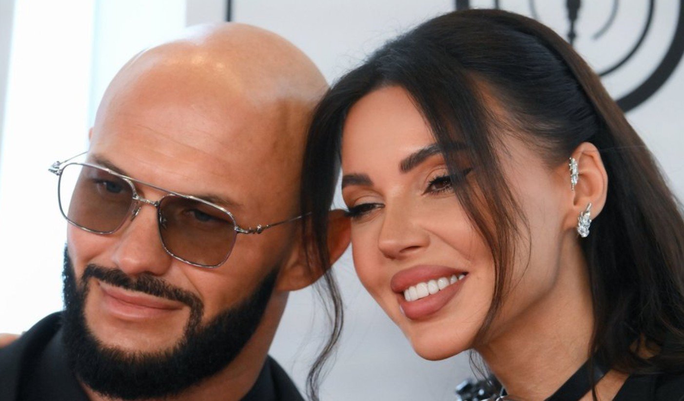 Оксана Самойлова рассказала о реакции Джигана на ее переписки с другими мужчинами Оксана Самойлова рассказала о реакции Джигана на ее переписки с другими мужчинами