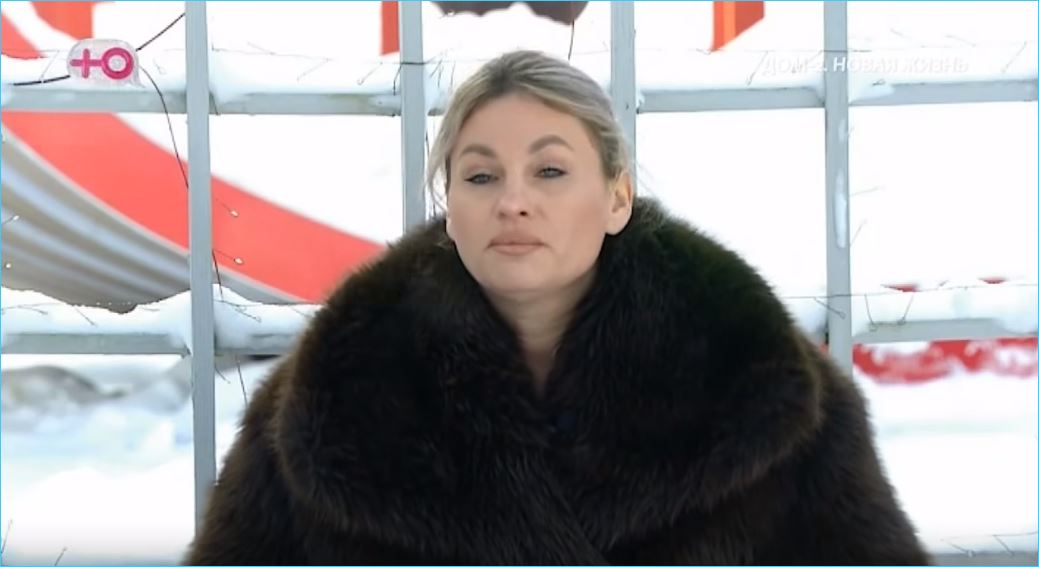 Выяснилось, что Виктории Салибековой придется справляться в одиночку со вторым ребенком Выяснилось, что Виктории Салибековой придется справляться в одиночку со вторым ребенком