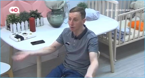 Свободный Альберт Гракович может вернуть Ксению Карпову, считают зрители Дома 2