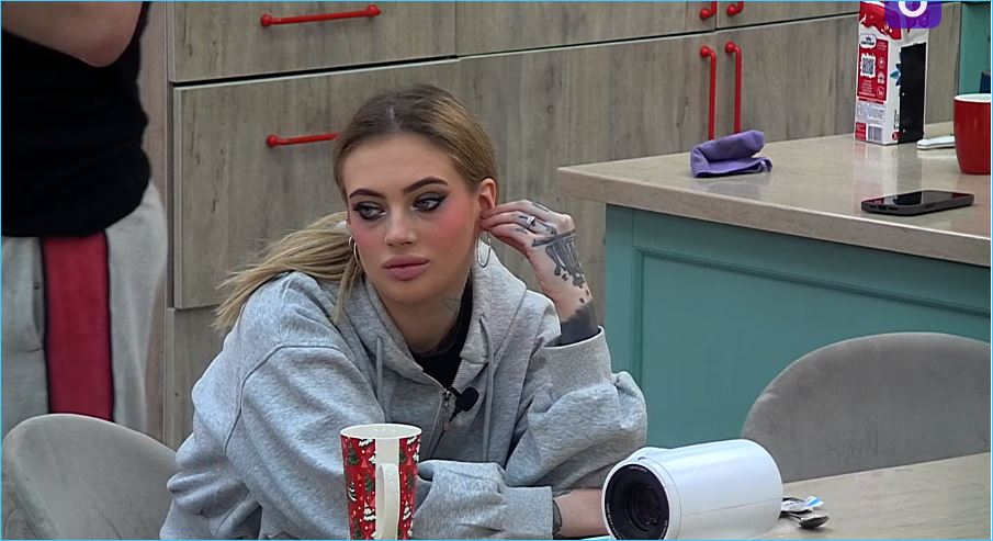 Алексей Карпов выбрал жену и проект вместо сына, считают зрители