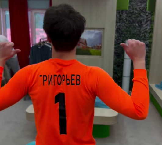 Тигран Салибеков дождался появления Григорьева в мужской спальне