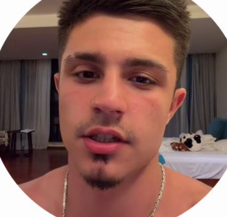 Никита Гуранда купил Рахимовой и Граковичам мягкие игрушки с намёком