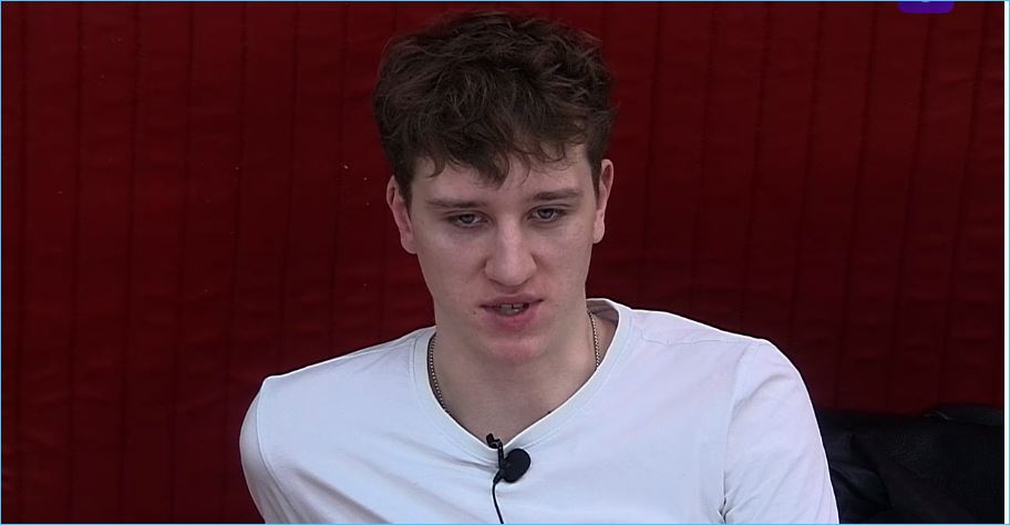 Евгений Сидоров переехал в вип-дом без Дарьи Романовой