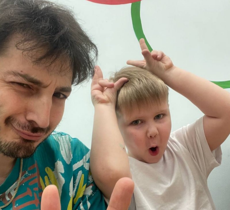 Сестра Саши Черно вышла замуж, сообщает Иосиф Оганесян Сестра Саши Черно вышла замуж, сообщает Иосиф Оганесян