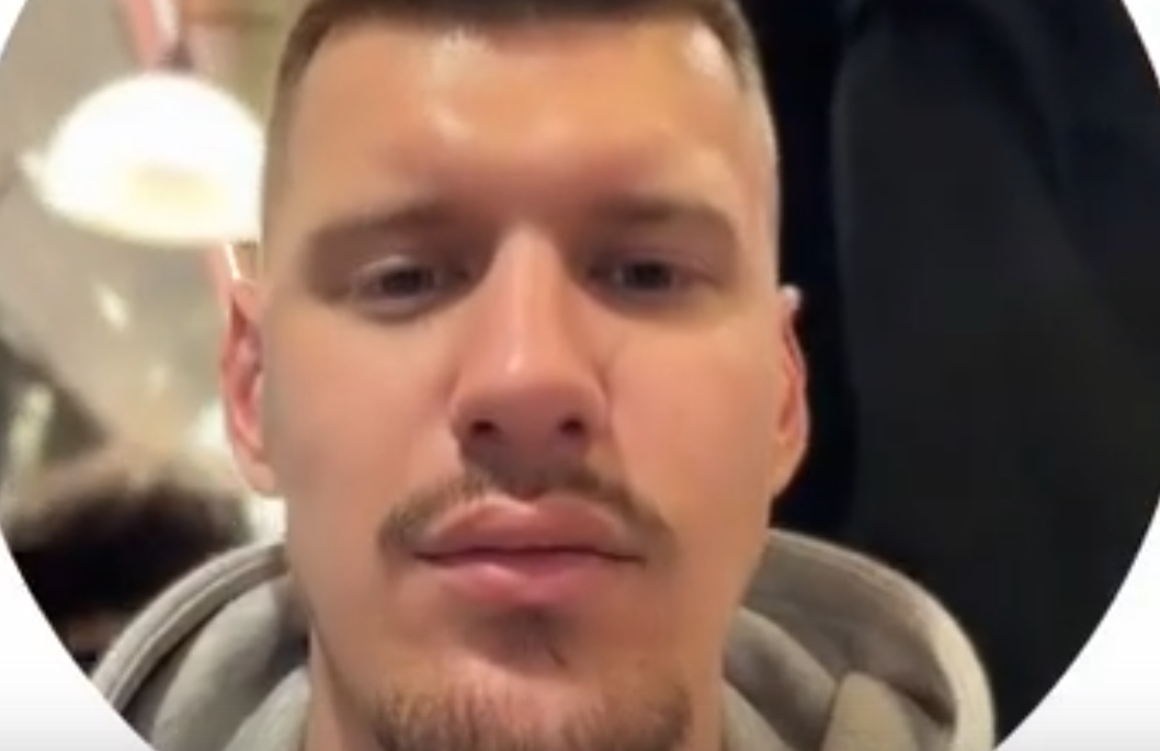 Степан Карпов утверждает, что он раньше Никиты Гуранды начал носить бородку