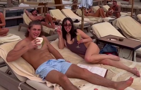 Анна Брянская отдыхает в Дубае с Назаром Зиньковским