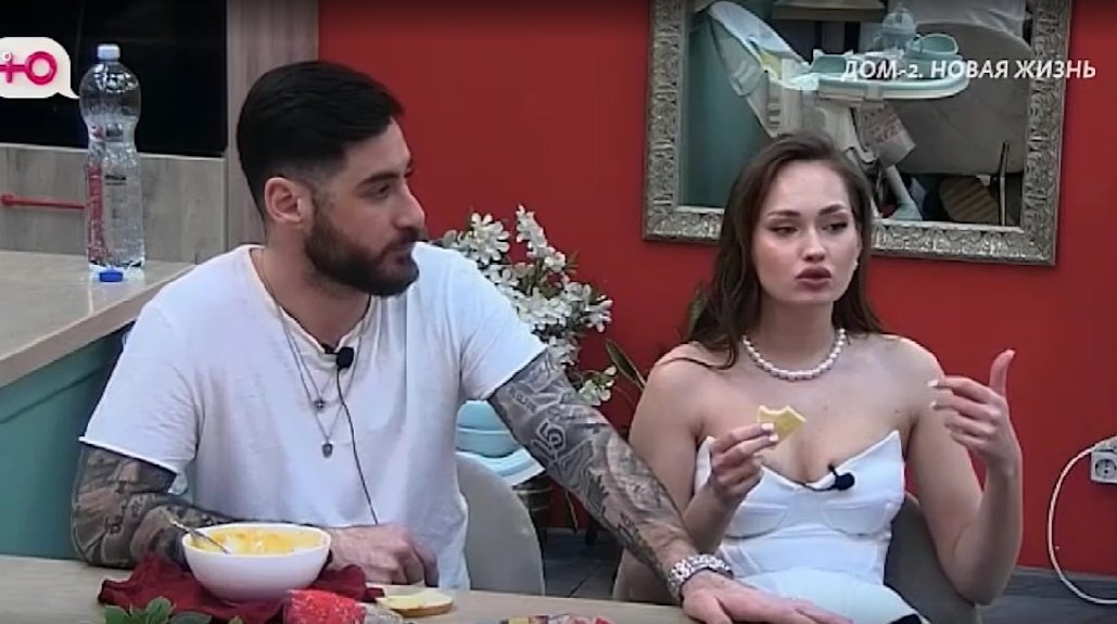 У Виктории Салибековой пунктик - выгнать Стёпу Карпова из Дома 2