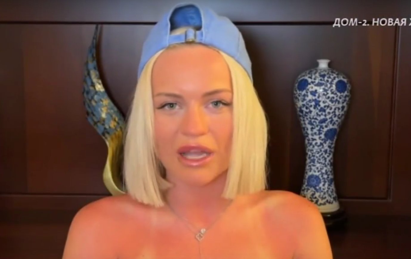 Элина Рахимова намекнула, чем закончилось примирение с Гурандой Элина Рахимова намекнула, чем закончилось примирение с Гурандой