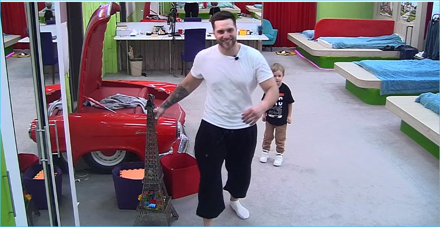 На поляне появился еще один светлый лучик – сын Клавдии Безверховой