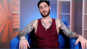 как Тиграну Салибекову стыдно за поступок жены, хотя трещит его патриархат