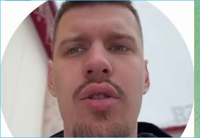 Поцелуи Безверховой и Балана увидел и сдал Степан Карпов Поцелуи Безверховой и Балана увидел и сдал Степан Карпов