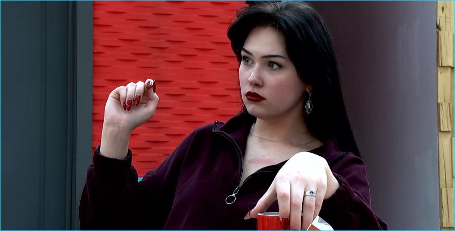 Дарья Виноградова не видит в обитателях мужской спальни достойных себя парней