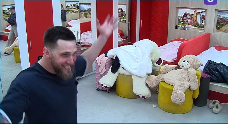 Переходящие рога достались Тиграну Салибекову, считают зрители Переходящие рога достались Тиграну Салибекову, считают зрители