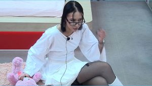 как Ксения Нечаева демонстративно вернула вещи Элины Рахимовой