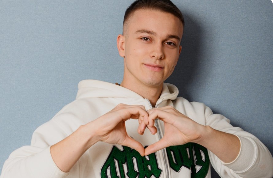 Артём Гавришов перестал общаться с Вероникой Гракович Артём Гавришов перестал общаться с Вероникой Гракович