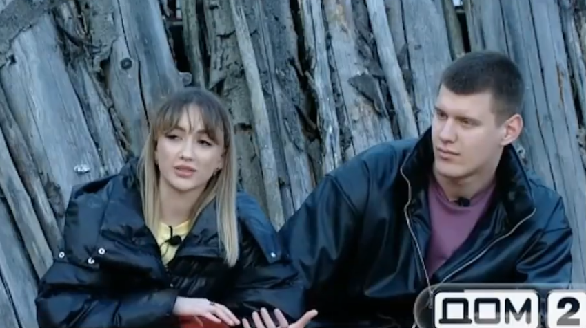 Степан Карпов привел на проект свою жену Веронику