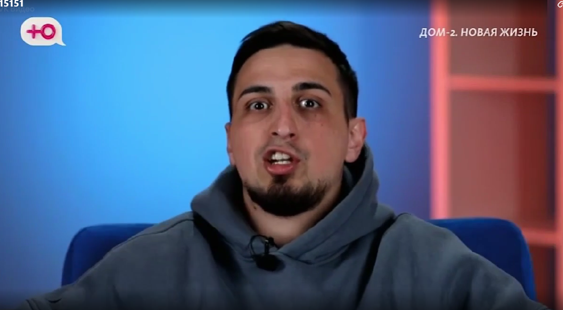 Руслан Асланов взял отпуск, чтобы решить проблемы с документами