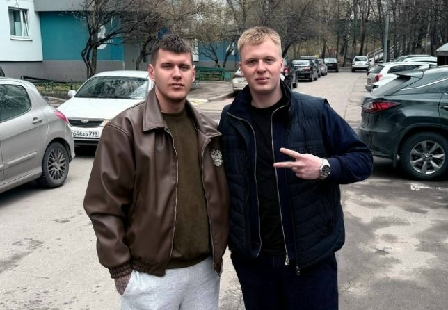 Никита Утенков поддерживает Стёпу Карпова, который решил остаться в Москве