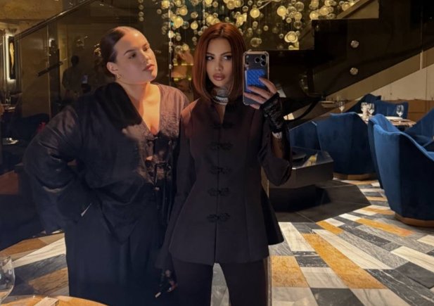 Клавдия Безверхова провела культурно время с Леной Шломой