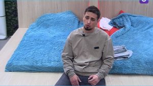 как Руслан Асланов взрывается только из-за Карины Тетуевой, убедились зрители Дома 2