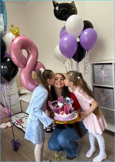 Ольга Рапунцель поздравила дочку Василису с 8 днем рождения в новой квартире