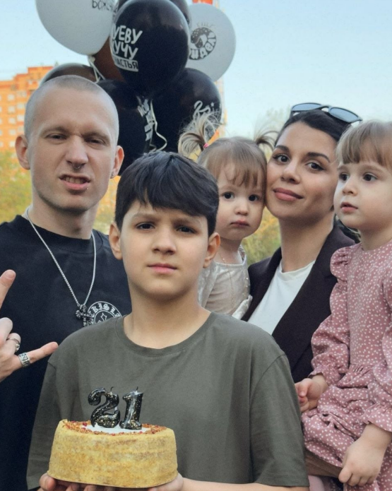 Алиана Устиненко в день рождения сына вспоминает Ольгу Васильевну Гобозову