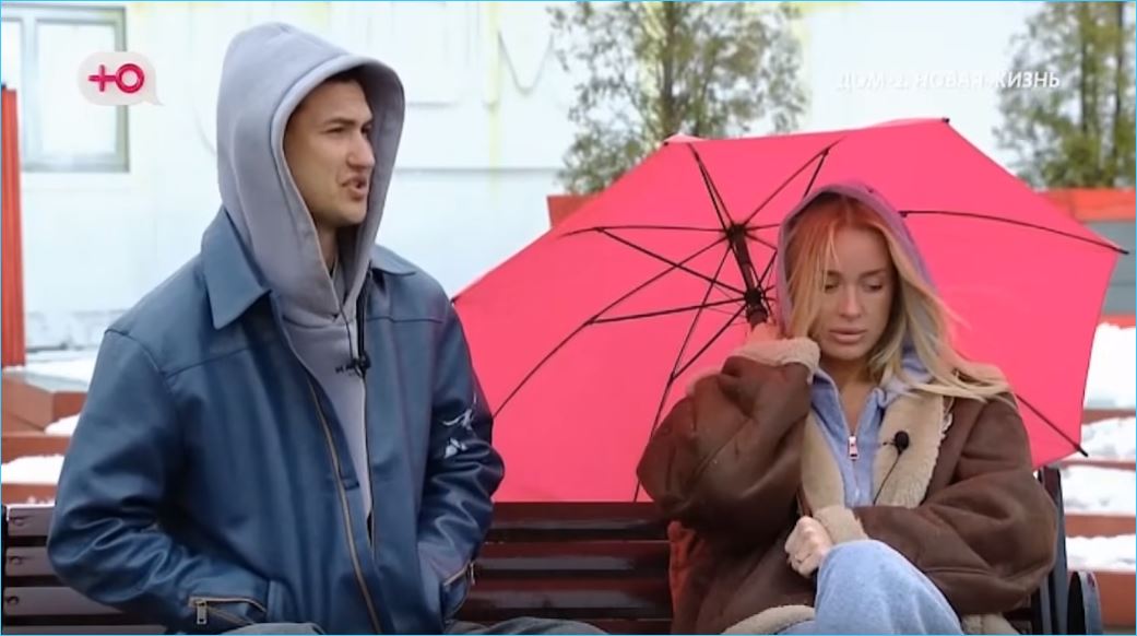 Переменчивость и заносчивость Романа Кузина отметили не только девушки из Дома 2