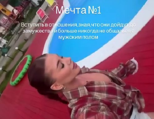 Галина Маковская объяснила, почему расцарапала Романа Кузина