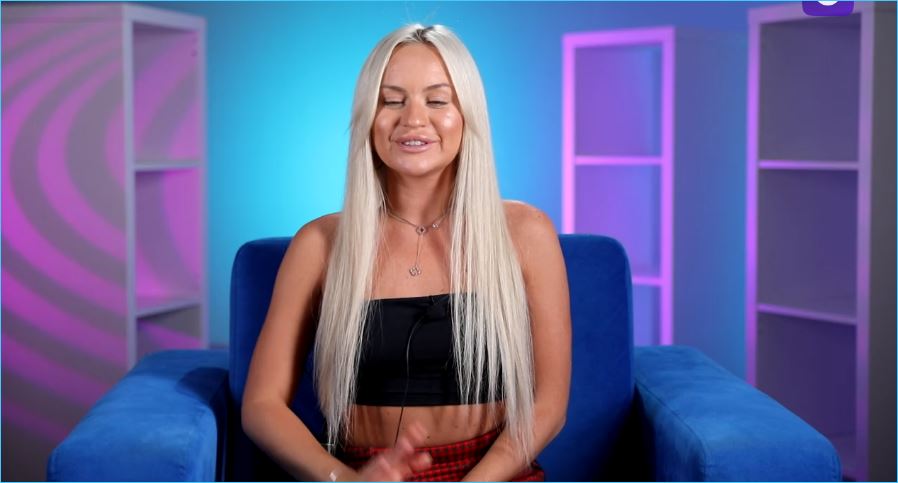 Элина Рахимова вынуждена пиарить Артема Кошманова