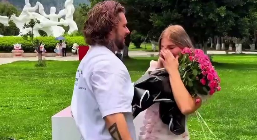 Кристина Бухынбалтэ не комментирует новость о том, что у Жени Ромашова будет дочка Кристина Бухынбалтэ не комментирует новость о том, что у Жени Ромашова будет дочка