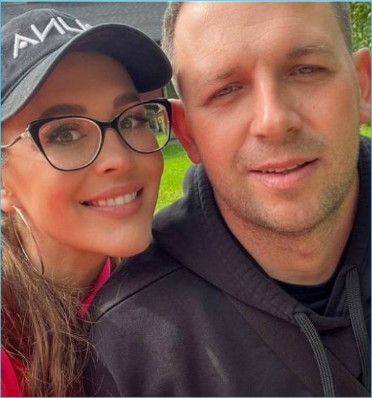 Беременная Анна Бузова рассказала, как она вышла замуж Беременная Анна Бузова рассказала, как она вышла замуж